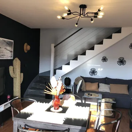 - Petricot - Balcon - Calme Apartment